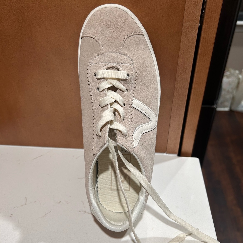 Vans Women's Light Beige Sneakers